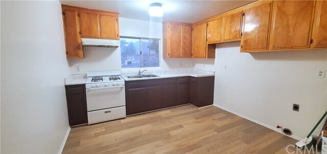 Foto del edificio - 742 E F St