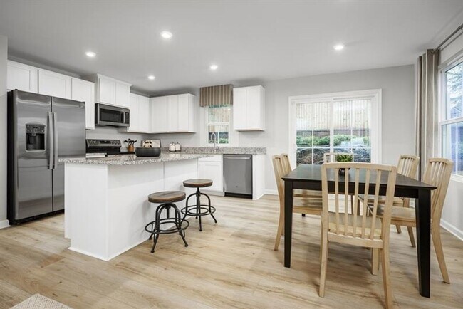 Foto del edificio - 3215 Edgemead Cir NW