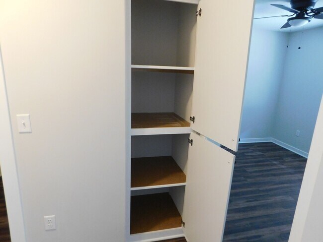 Foto del edificio - Cozy 2 bedroom/1 bath home in El Dorado