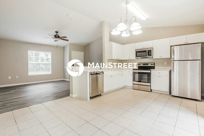 Foto del edificio - 3 Bedroom Pet-Friendly Home in north port,...