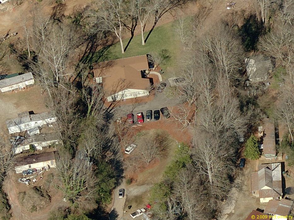 Building Photo - 82 Larc Way
