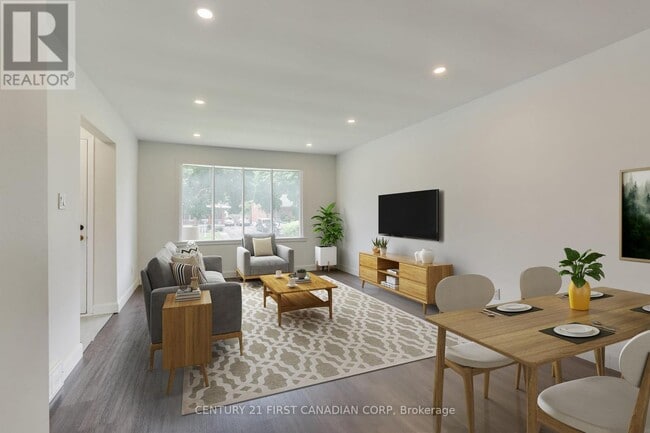 Building Photo - 207 Cairn St