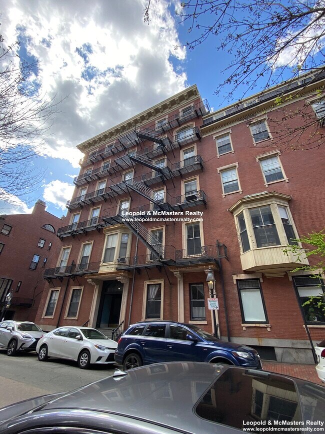 Foto del edificio - 25 Mount Vernon St