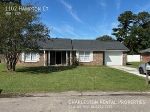 Building Photo - 1102 Hampton Ct