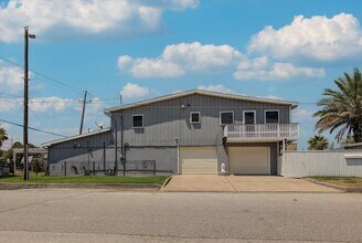 Building Photo - 2128 59th St
