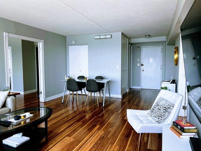 Dining/Living Room - 7002 Kennedy Blvd E