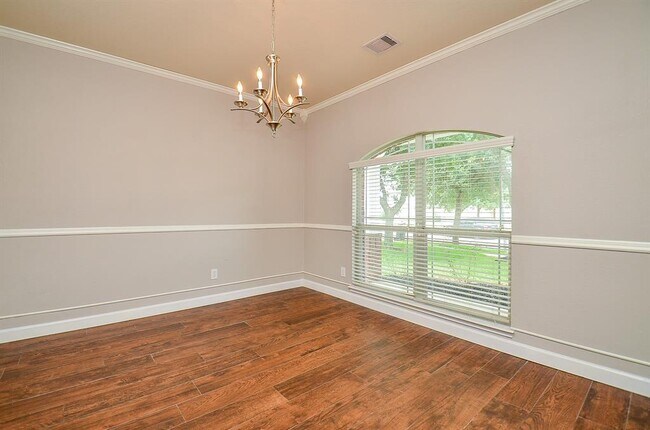 Building Photo - 25418 Lockspur Dr