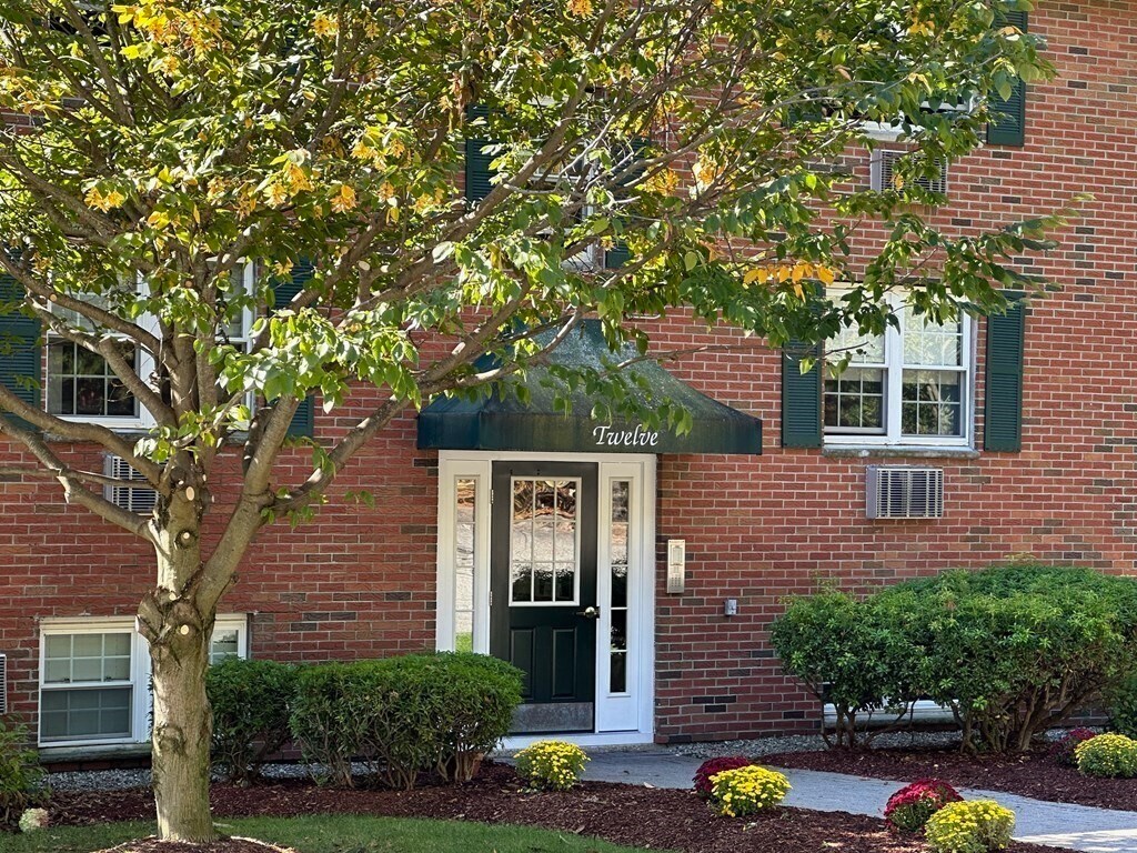 12 Wampus Ave Unit 12, Acton, MA 01720 Condo for Rent in Acton, MA