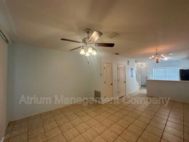 Foto del edificio - 1387 Hampton Park Ln