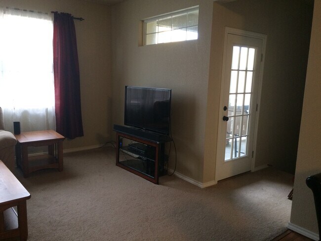 Foto del edificio - 6603 W 3rd St