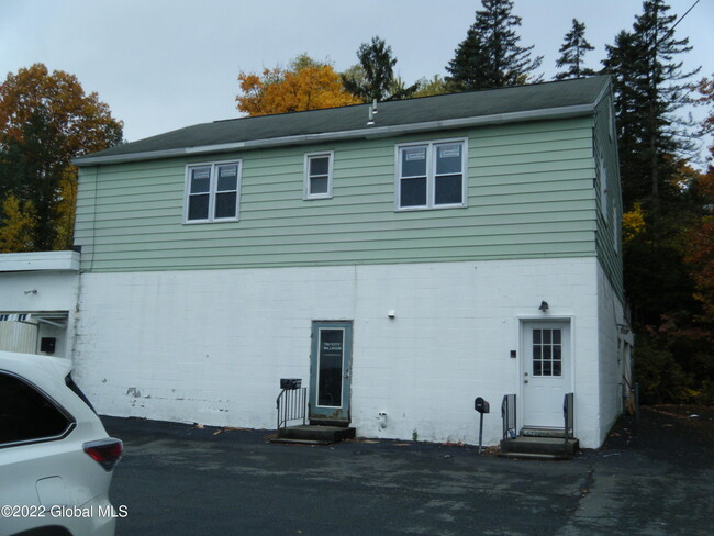 Building Photo - 644 Loudon Rd