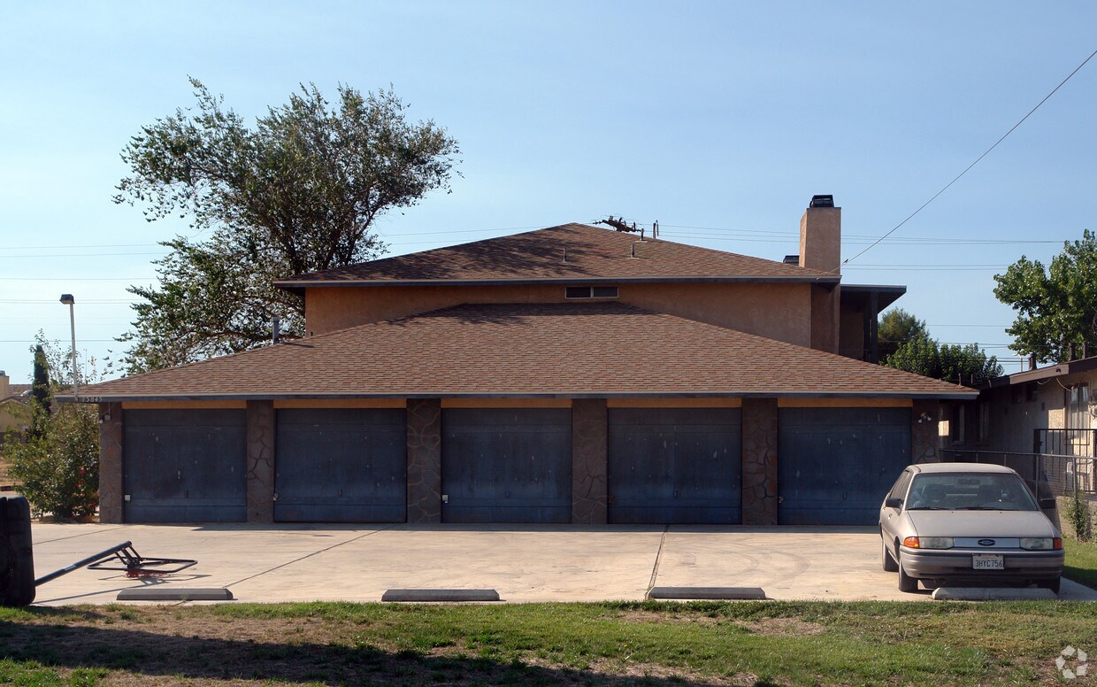 Building Photo - 15845 Tokay St