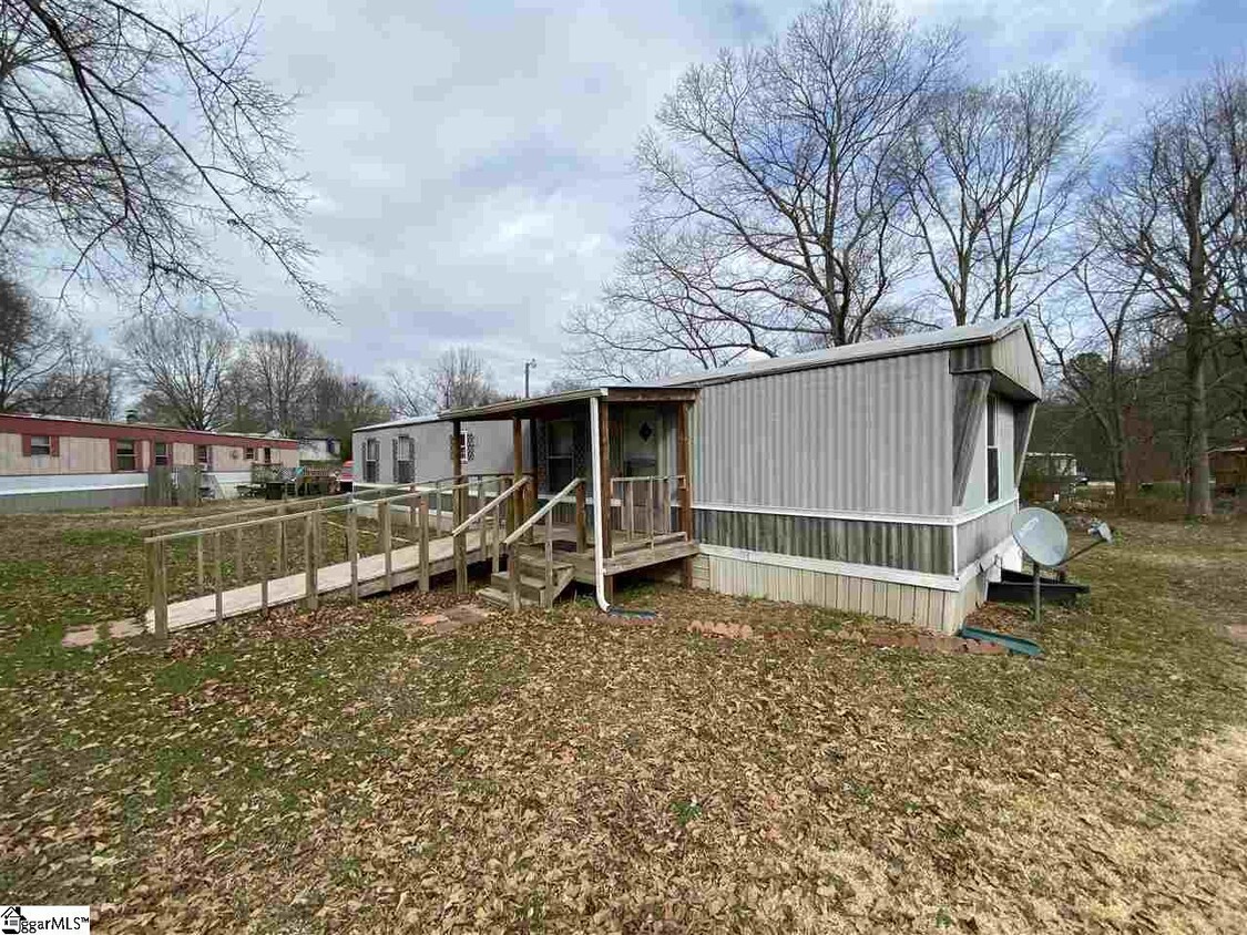 Primary Photo - 106 Bonefield Dr