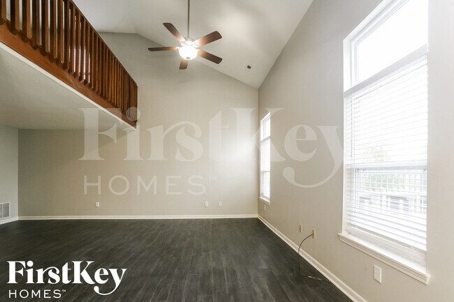 Building Photo - 15472 Fawn Meadow Dr