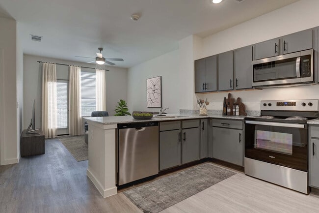 Building Photo - Sunstone Apartments