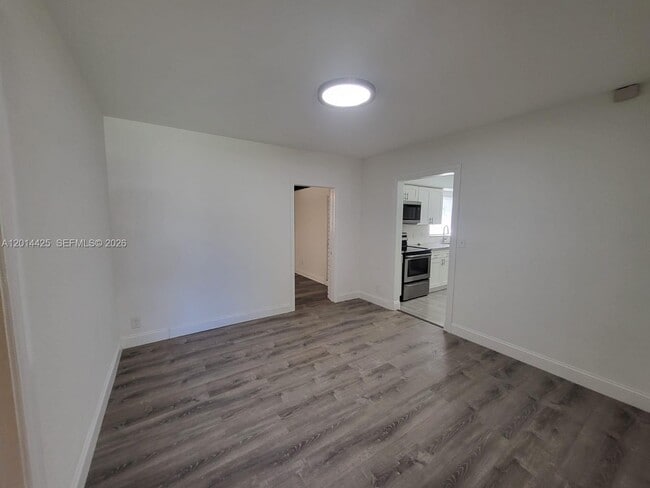 Building Photo - 4324 NW 76th Ave