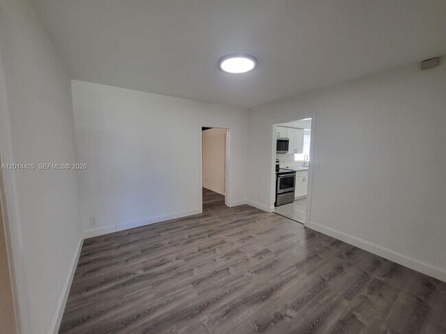 Foto del edificio - 4324 NW 76th Ave