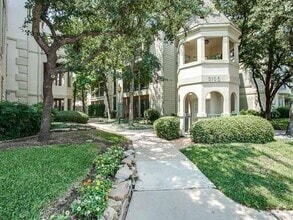 Building Photo - 3105 San Jacinto St