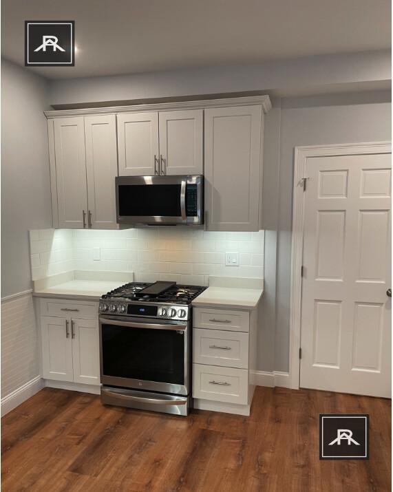Building Photo - 3 bedroom in Brookline MA 02446