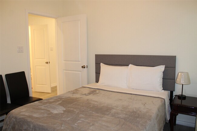 Foto del edificio - 16625 E Lynbrook