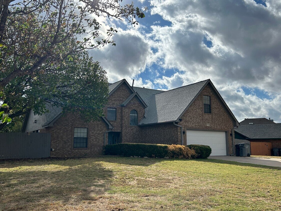 Primary Photo - 4-bedroom AVAILABLE NOW in the BISHOP SCHO...
