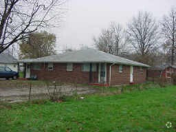 Primary Photo - Woodlawn Gardens