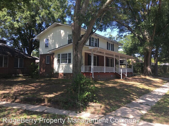 Building Photo - 4 br, 2 bath House - 32 Juniper St