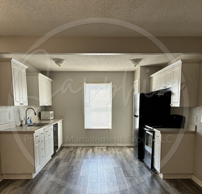 Foto del edificio - 5623 N Northwood Terrace