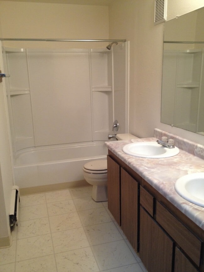 Building Photo - 602 Ouida Way