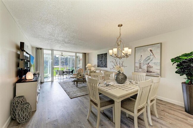 Foto del edificio - 4480 Fairways Blvd