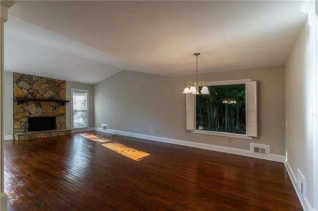 Foto del edificio - 3562 Bryant Ln