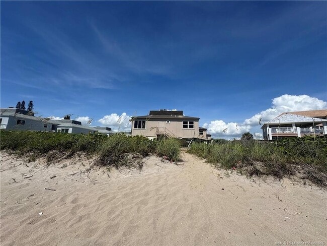 Building Photo - 1501 NE Ocean Blvd