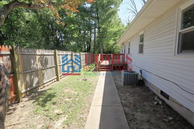 Foto del edificio - Three Bedroom House | Move in Ready | Princeton