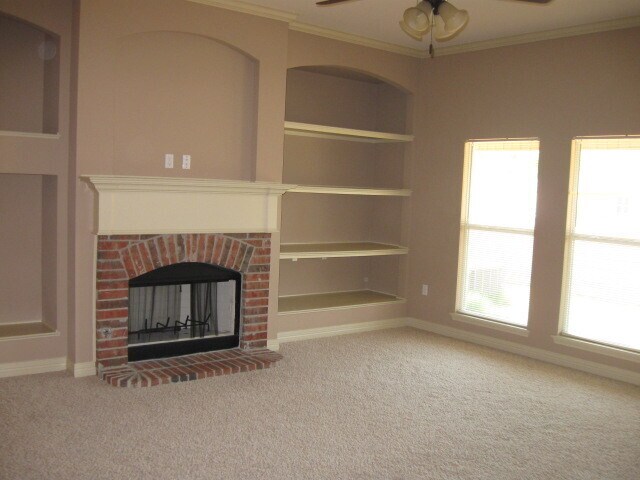 Building Photo - RIVERBROOK SUBDIVISION. LOVELY BRICKHOME. ...
