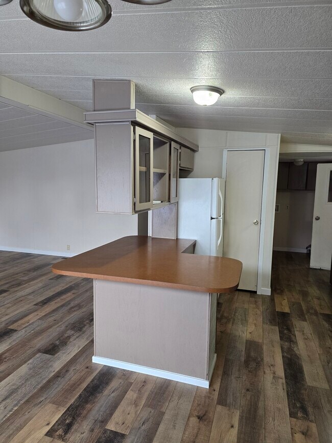 Foto del edificio - 536 NW 17th St