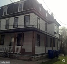 Building Photo - 219 Ryers Ave
