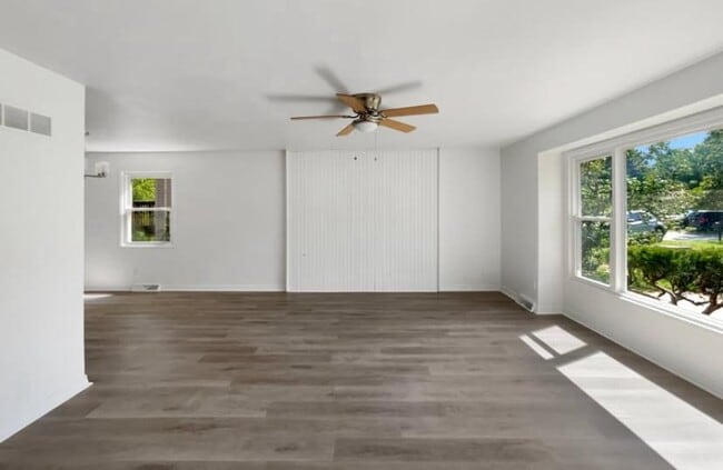 Building Photo - 6700 NW 50th St
