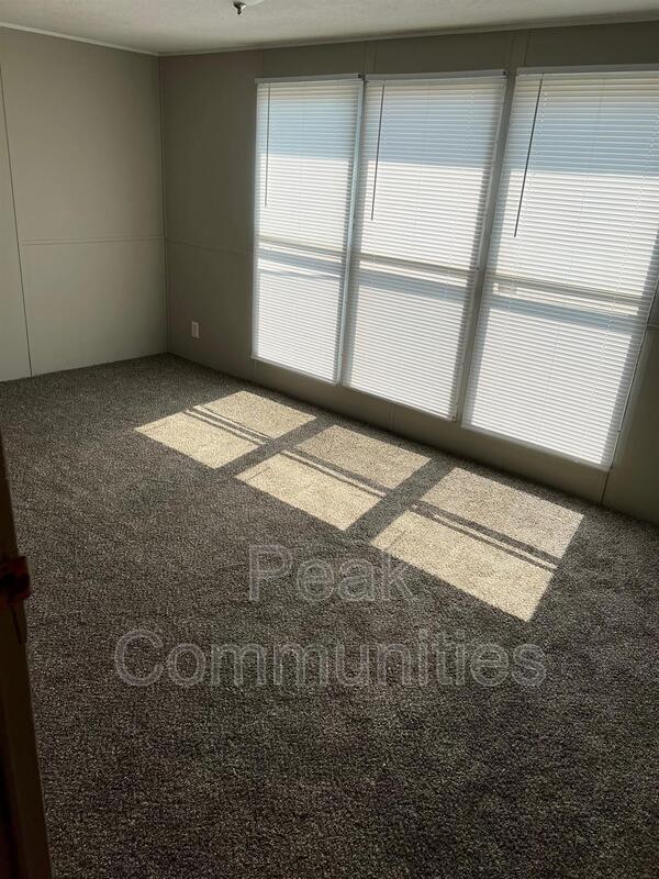Building Photo - 4148 S Hydraulic St