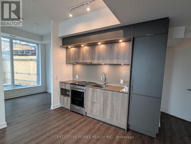 Photo du bâtiment - 491 Soho Ave