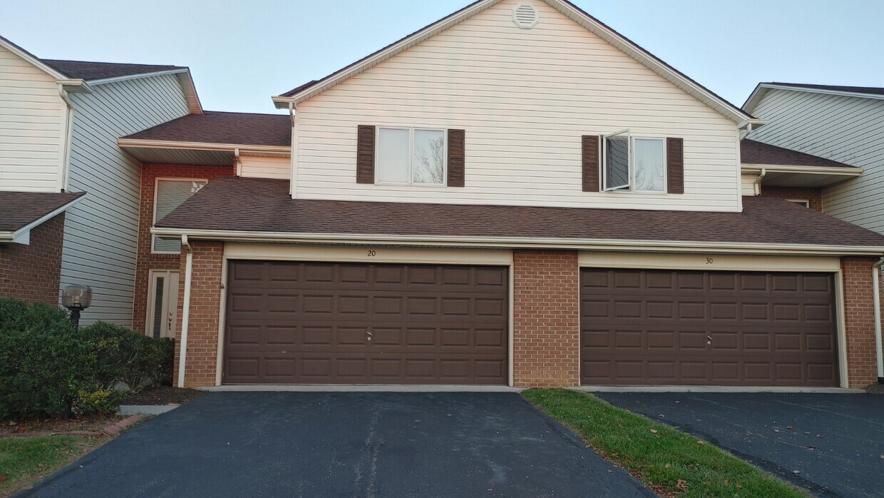 20 Patricia Ln NE, Christiansburg, VA 24073 Townhome Rentals in