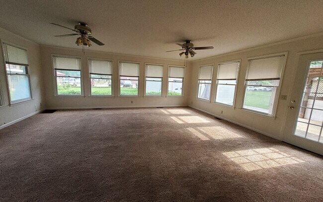 Foto del edificio - Close to Shopping