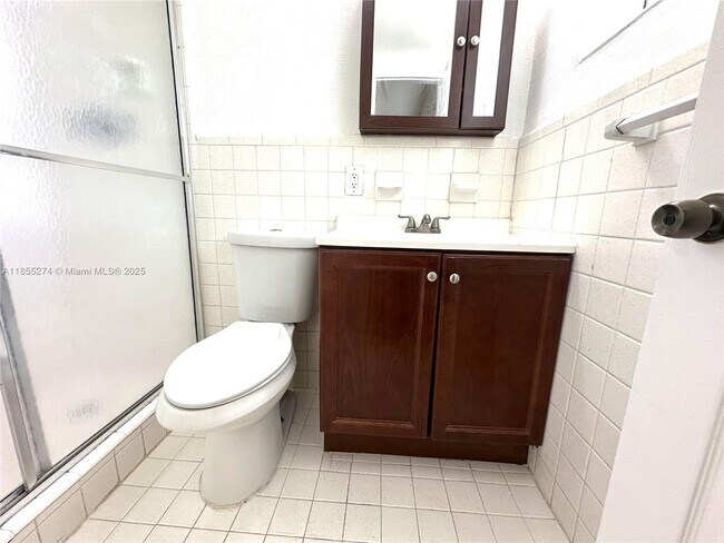 Foto del edificio - 5420 NE 22nd Terrace