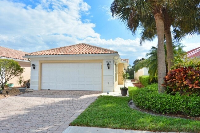 Photo - 1020 SW Balmoral Trce House