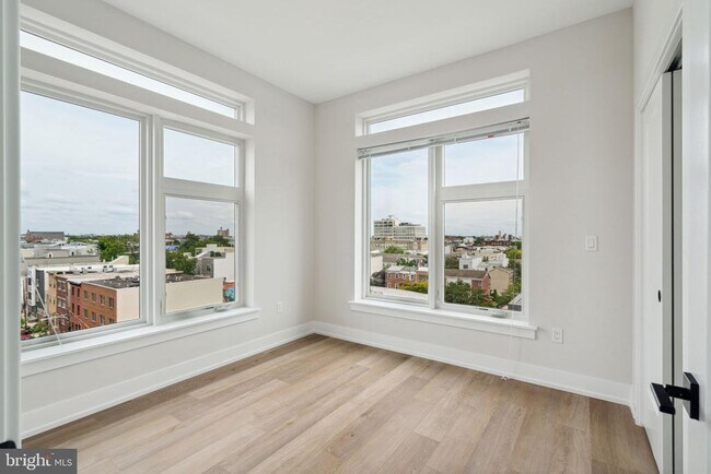 Foto del edificio - 720 W Thompson St