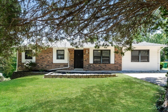 Foto principal - 1748 Hilltop Ln