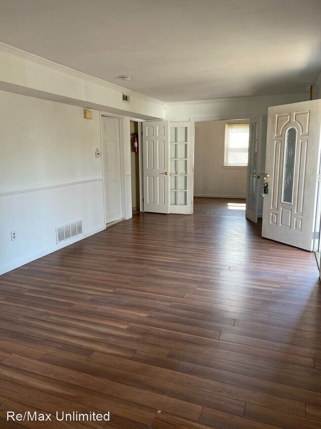 Building Photo - 3 br, 2 bath House - 117 A East Camden Ave