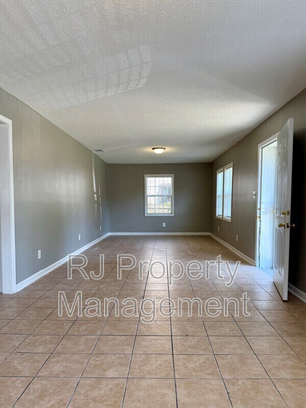 Foto del edificio - 3397 Farmville Rd
