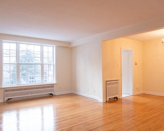 Photo du bâtiment - Crestview Apartments