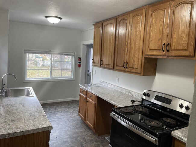 Foto del edificio - 911 28th St SE