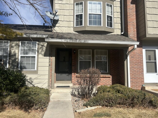 "Charming 2-Bed Condo Retreat with 2.5 Baths in Littleton - 1000 Sq Ft of Comfort!" Available Now! - "Charming 2-Bed Condo Retreat with 2.5 Baths in Littleton - 1000 Sq Ft of Comfort!"

Available Now!